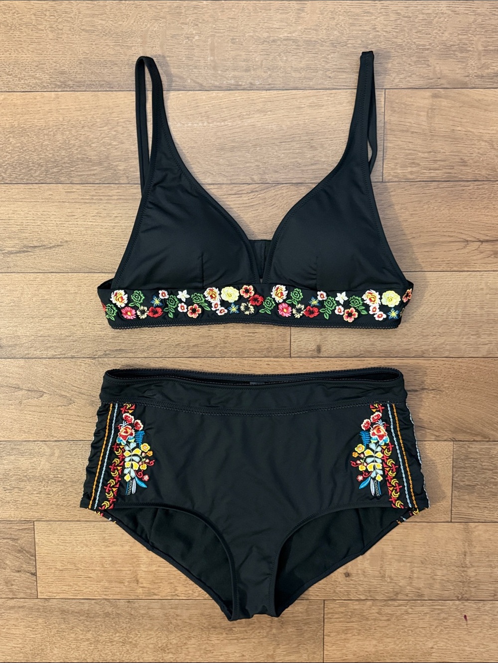 Johnny Was Size Extra Large Embroidered Bikini Floral Tropical Beach Bohemian XL
